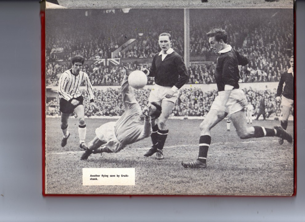 Dunfermline win the cup 